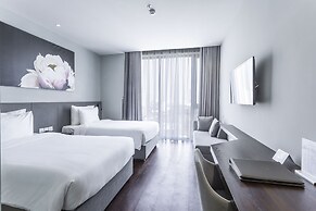 Everland Hotel