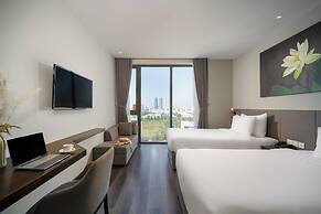 Everland Hotel