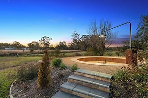 Crows Nest Tourist Park