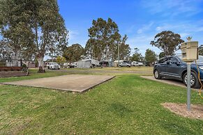 Crows Nest Tourist Park