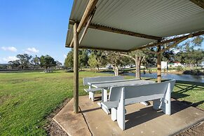 Crows Nest Tourist Park