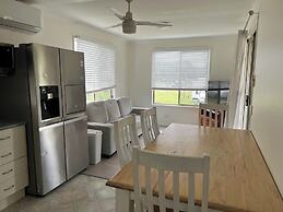 Crows Nest Tourist Park