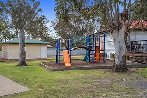 Crows Nest Tourist Park