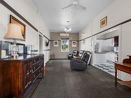 Crows Nest Tourist Park