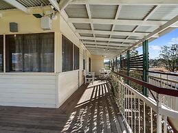 Crows Nest Tourist Park