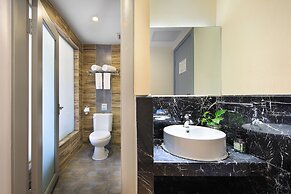 Wing Hotel Guilin- Pedestrian Street