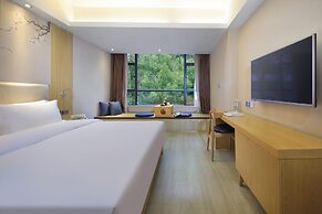 Wing Hotel Guilin- Pedestrian Street