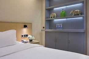 Wing Hotel Guilin- Pedestrian Street