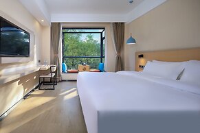 Wing Hotel Guilin- Pedestrian Street