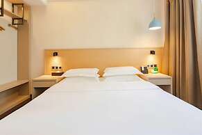 Wing Hotel Guilin- Pedestrian Street