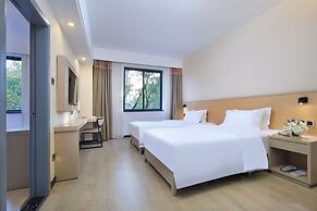 Wing Hotel Guilin- Pedestrian Street