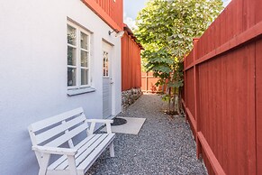 Vaxholm Harbour Bed and Experiences
