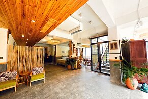 Floral Hotel Qiandaohu Deyishe Inn