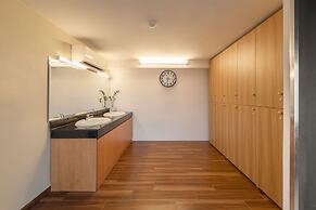 Azumaya Hai Ba Trung 1 Hotel