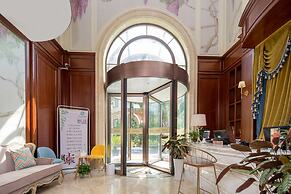 Floral Hotel Huzhou Lize Yard