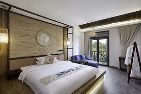 Floral Hotel Deqing Qinzizaiju