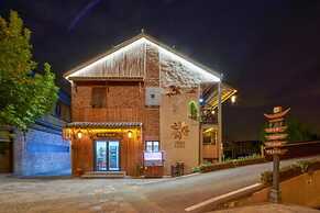 Floral Hotel Deqing Qinzizaiju