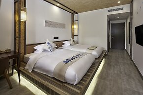 Floral Hotel Deqing Qinzizaiju