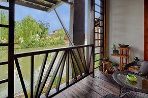 Floral Hotel Deqing Qinzizaiju