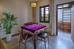 Floral Hotel Deqing Qinzizaiju