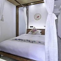 Floral Hotel Deqing Qinzizaiju