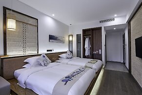 Floral Hotel Deqing Qinzizaiju