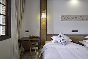 Floral Hotel Deqing Qinzizaiju