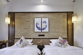 Floral Hotel Deqing Qinzizaiju