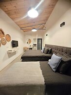 TasEv Boutique Hotel