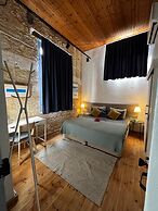 TasEv Boutique Hotel