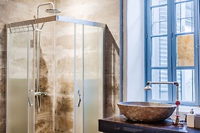 TasEv Boutique Hotel