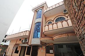 OYO 17171 Sandhya Guest House