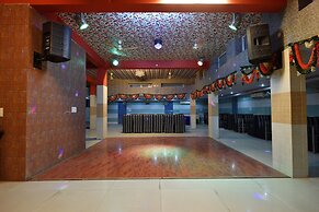 OYO 3311 Hotel Apple 9