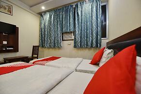 OYO 3311 Hotel Apple 9