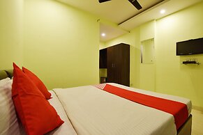 OYO 3311 Hotel Apple 9