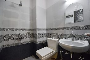 OYO 3311 Hotel Apple 9