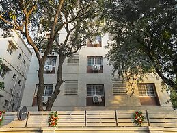 OYO 19530 SilverKey Vishrantwadi