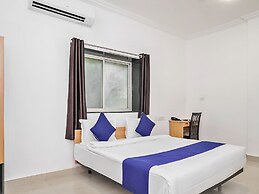 OYO 19530 SilverKey Vishrantwadi