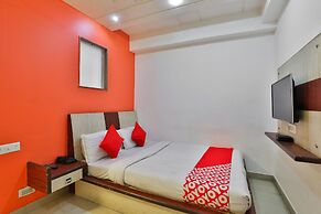 OYO 22574 Hotel Deep Palace