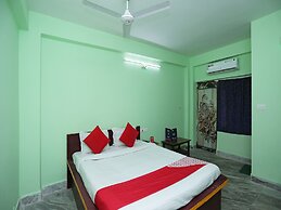 OYO 24642 Manorama Guest House