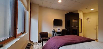 Lowell Inn