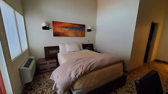 Lowell Inn