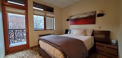 Lowell Inn