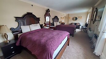 Lowell Inn