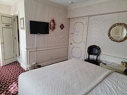 Lowell Inn