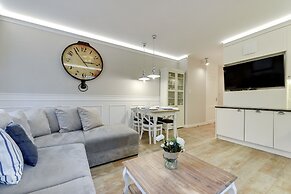 Lion Apartments -Aquarius Deluxe