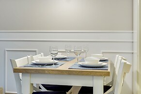 Lion Apartments -Aquarius Deluxe