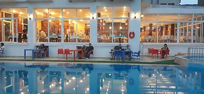Nuova Beach Hotel