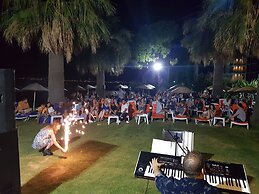 Nuova Beach Hotel