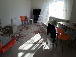 Algul Studyo Evleri